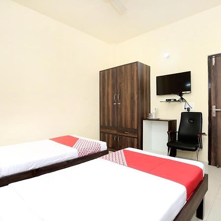 Oyo 16126 Aanantham Hotel Ludhiana Exterior foto